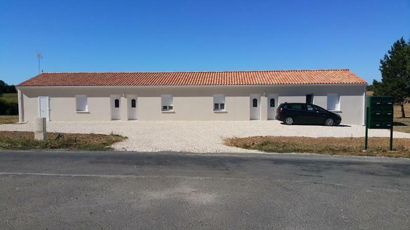 Hendia Apartamento Jonzac Exterior foto